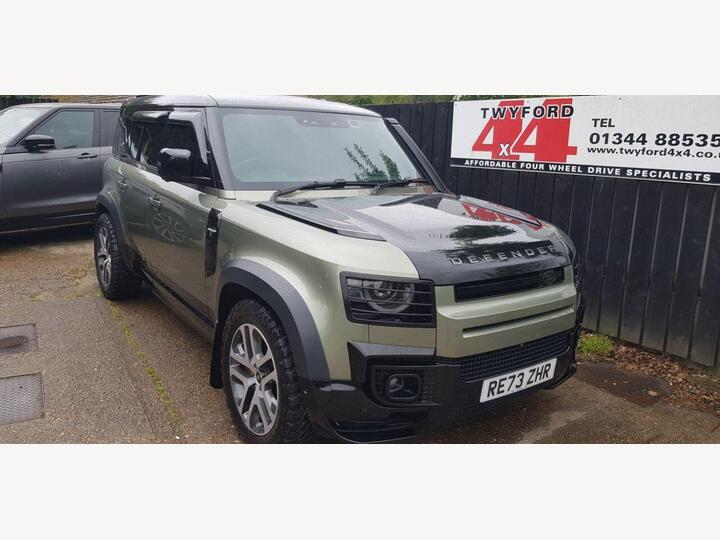 Land Rover DEFENDER 3.0 D300 MHEV X-Dynamic HSE Auto 4WD Euro 6 (s/s) 5dr