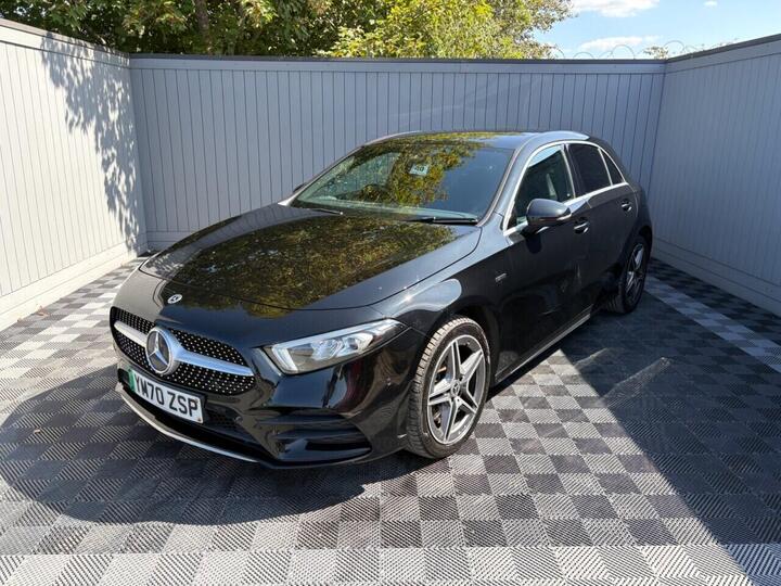 Mercedes-Benz A CLASS 1.3 A250e 15.6kWh AMG Line (Executive) 8G-DCT Euro 6 (s/s) 5dr