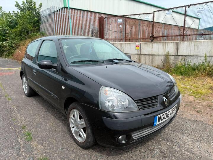 Renault Clio 1.2 Campus Sport 3dr