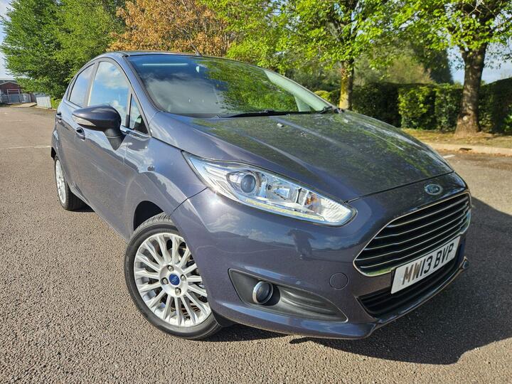 Ford Fiesta 1.6 Titanium Powershift Euro 5 5dr