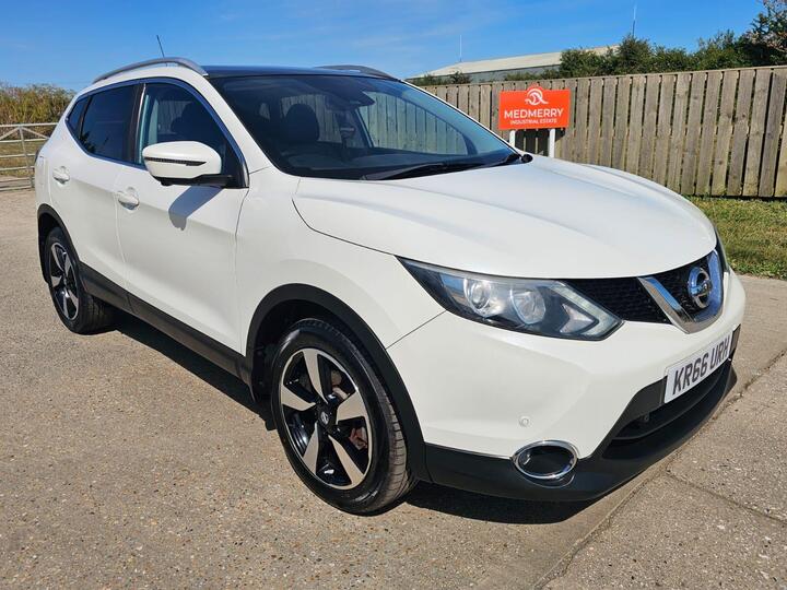 Nissan Qashqai 1.2 DIG-T N-Connecta 2WD Euro 6 (s/s) 5dr