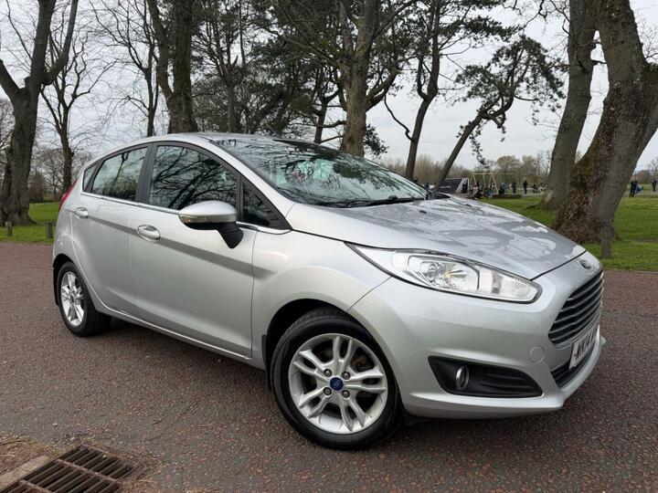 Ford FIESTA 1.0T EcoBoost Zetec Euro 5 (s/s) 5dr