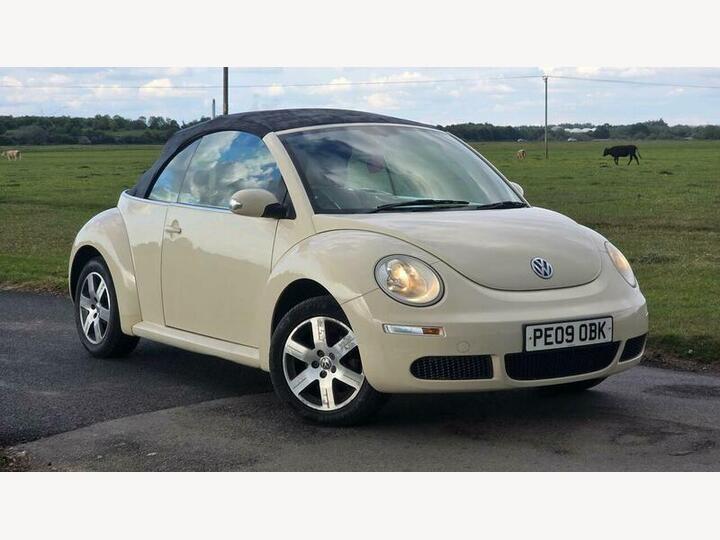 Volkswagen Beetle 1.4 16V Luna Cabriolet Euro 4 2dr