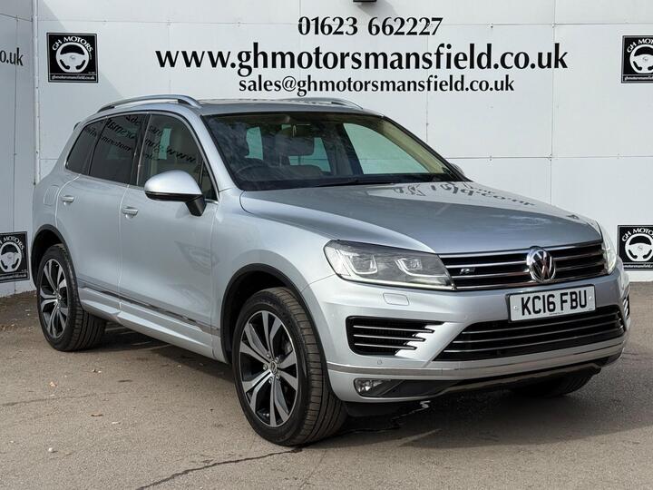 Volkswagen Touareg 3.0 TDI V6 BlueMotion Tech R-Line Tiptronic 4WD Euro 6 (s/s) 5dr