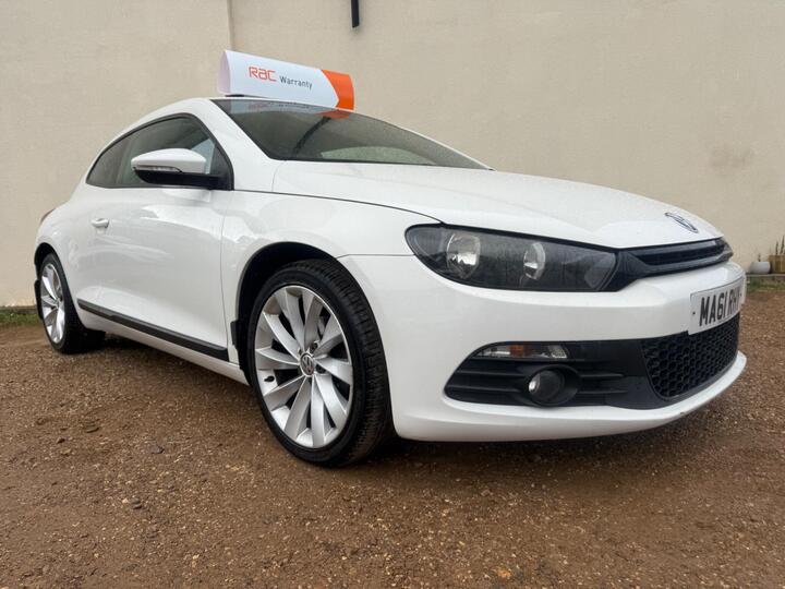 Volkswagen Scirocco 2.0 TDI BlueMotion Tech GT Euro 5 (s/s) 3dr Volkswagen Scirocco 2.0 TDI BlueMotion Tech GT Euro 5 (s/s) 3dr