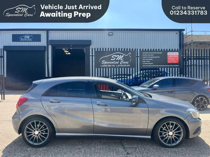Mercedes-Benz A-CLASS 1.6 A180 Sport Euro 6 (s/s) 5dr Mercedes-Benz A-CLASS 1.6 A180 Sport Euro 6 (s/s) 5dr