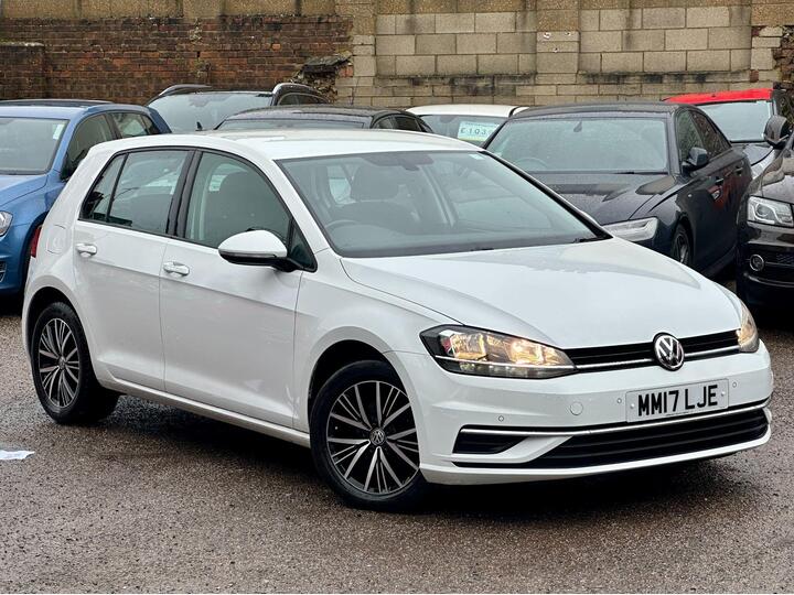 Volkswagen Golf 1.6 TDI BlueMotion Tech SE Nav Euro 6 (s/s) 5dr