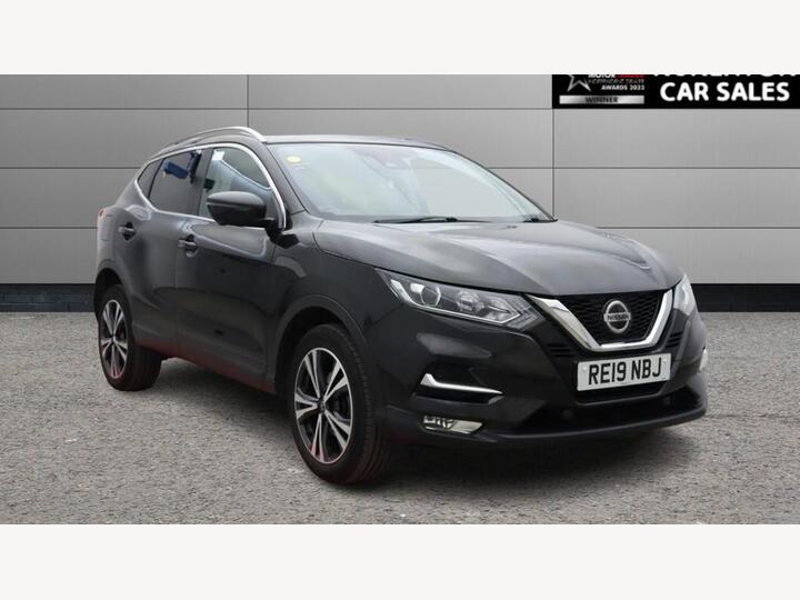 Nissan QASHQAI 1.3 DIG-T N-Connecta Euro 6 (s/s) 5dr