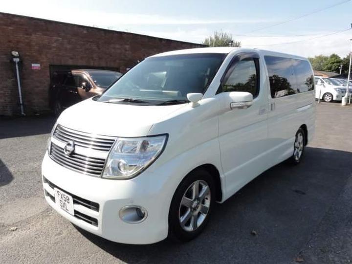 Nissan Elgrand HIGHWAY STAR