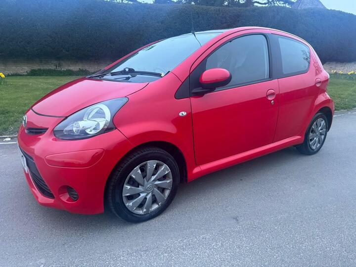 Toyota AYGO 1.0 VVT-i Move MultiMode Euro 5 5dr