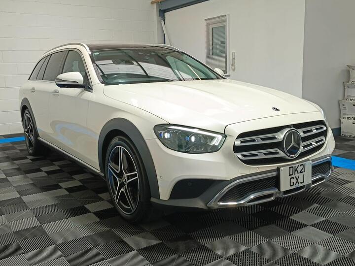 Mercedes-Benz E Class 2.9 E400d All-Terrain Edition G-Tronic+ 4MATIC Euro 6 (s/s) 5dr Mercedes-Benz E Class 2.9 E400d All-Terrain Edition G-Tronic+ 4MATIC Euro 6 (s/s) 5dr