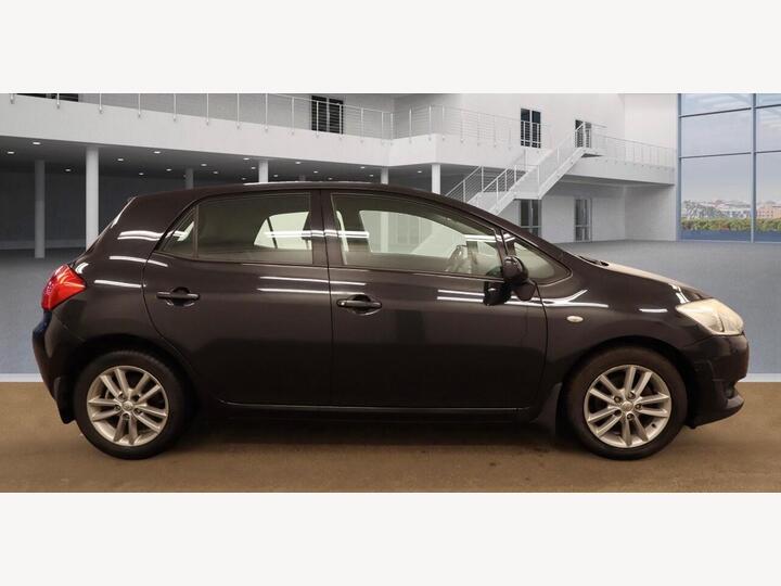 Toyota Auris 1.6 VVT-i TR 5dr