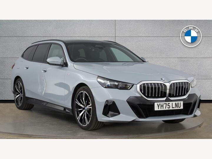BMW 5 Series 2.0 520i MHT M Sport Touring Steptronic Euro 6 (s/s) 5dr BMW 5 Series 2.0 520i MHT M Sport Touring Steptronic Euro 6 (s/s) 5dr