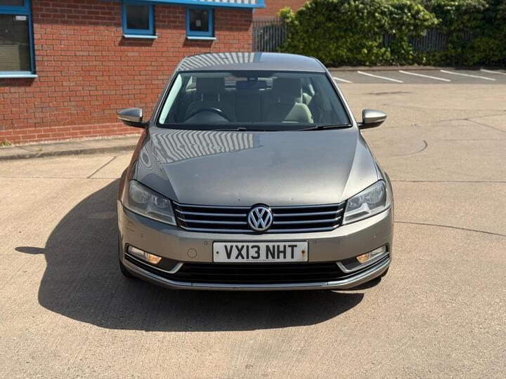 Volkswagen Passat 2.0 TDI BlueMotion Tech Highline Euro 5 (s/s) 4dr
