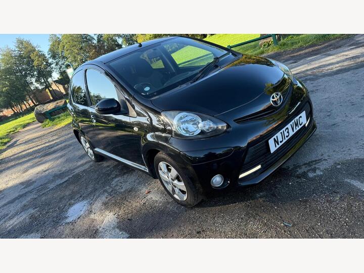 Toyota AYGO 1.0 VVT-i Fire Euro 5 5dr