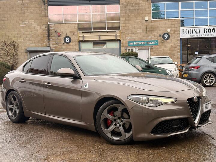 Alfa Romeo Giulia 2.2 TD Speciale Auto Euro 6 (s/s) 4dr Alfa Romeo Giulia 2.2 TD Speciale Auto Euro 6 (s/s) 4dr