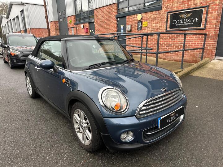 MINI Convertible 1.6 Cooper Euro 5 2dr MINI Convertible 1.6 Cooper Euro 5 2dr