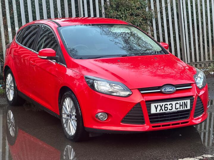 Ford Focus 1.0T EcoBoost Zetec Euro 5 (s/s) 5dr