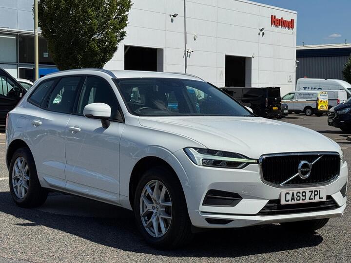 Volvo XC60 2.0 B4 MHEV Momentum Auto AWD Euro 6 (s/s) 5dr