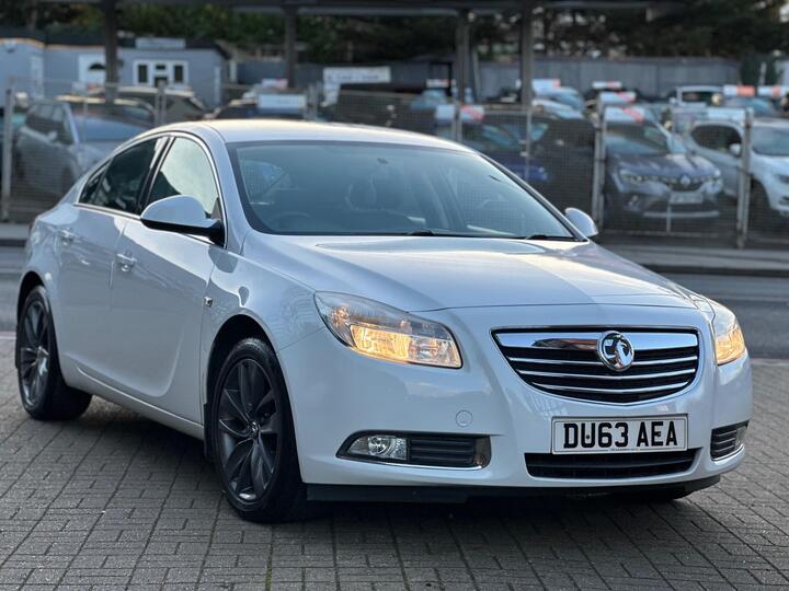 Vauxhall Insignia 1.8 16V SRi Nav Euro 5 5dr
