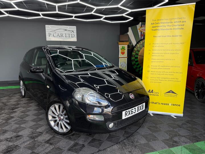Fiat Punto 1.4 Jet Black Euro 5 (s/s) 3dr