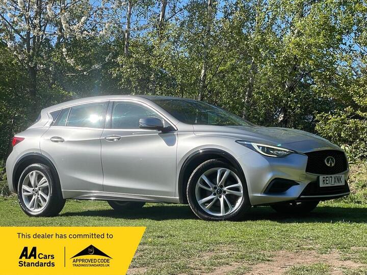 Infiniti Q30 1.6T Premium Euro 6 (s/s) 5dr
