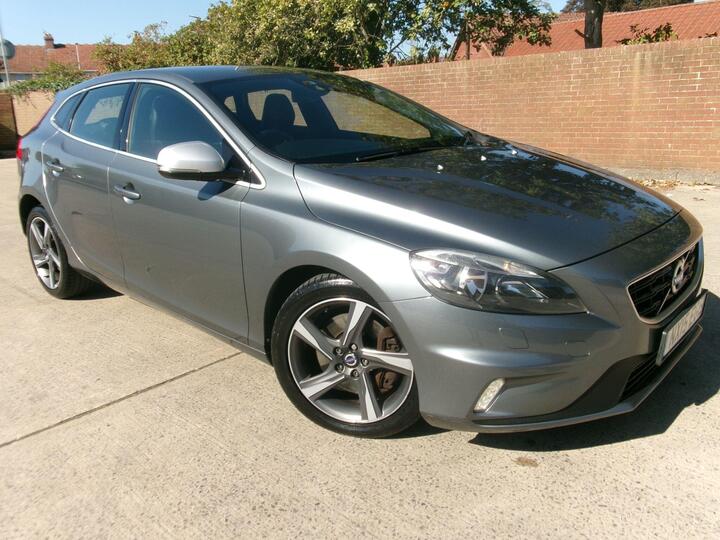 Volvo V40 2.0 D4 R-Design Euro 6 (s/s) 5dr