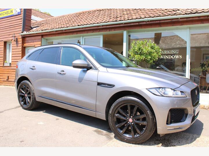 Jaguar F-PACE 2.0 D180 Chequered Flag Auto AWD Euro 6 (s/s) 5dr
