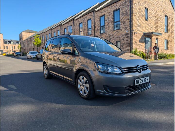 Volkswagen Touran SE