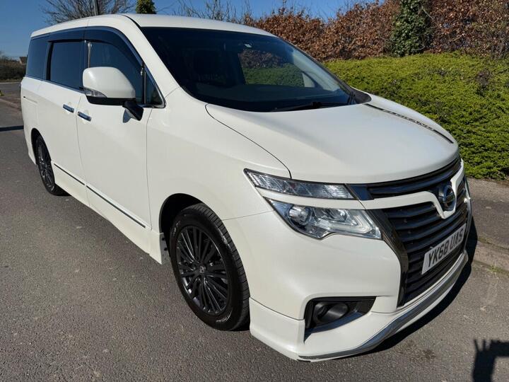 Nissan Elgrand Highway Star Urban Chrome