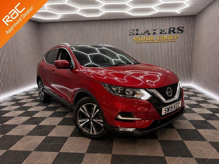Nissan QASHQAI 1.5 DCi N-Connecta Euro 6 (s/s) 5dr