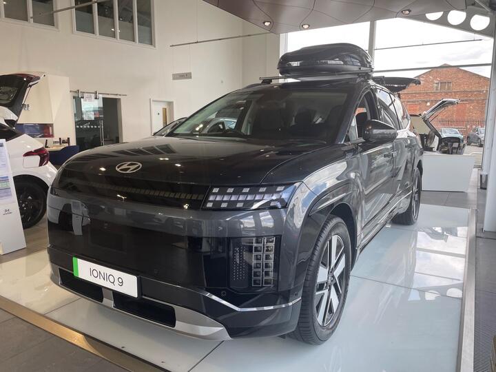 Hyundai IONIQ 9 110kWh Ultimate Auto AWD 5dr