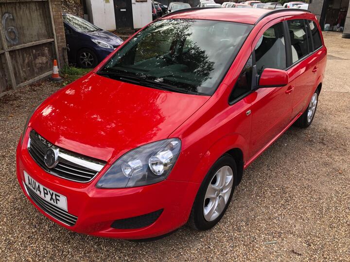 Vauxhall Zafira 1.8 16V Exclusiv Euro 5 5dr Vauxhall Zafira 1.8 16V Exclusiv Euro 5 5dr