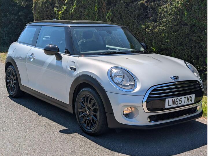 MINI Hatch 1.5 Cooper Auto Euro 6 (s/s) 3dr
