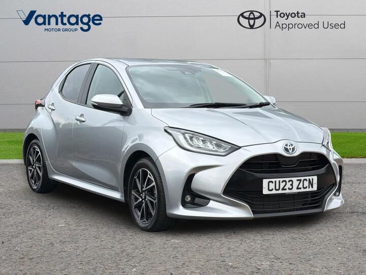 Toyota Yaris 1.5 VVT-h Design E-CVT Euro 6 (s/s) 5dr