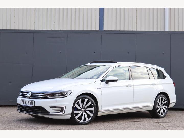Volkswagen Passat 1.4 TSI GTE Advance DSG Euro 6 (s/s) 5dr Volkswagen Passat 1.4 TSI GTE Advance DSG Euro 6 (s/s) 5dr