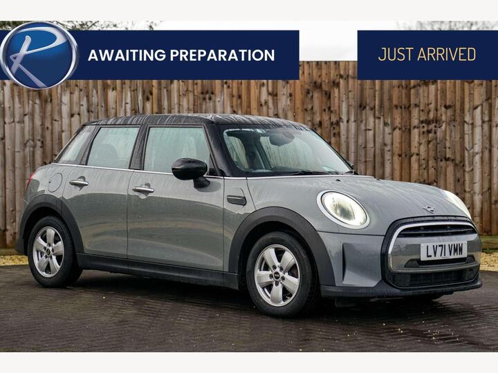 MINI HATCH 1.5 Cooper Classic Steptronic Euro 6 (s/s) 5dr