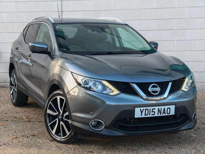 Nissan Qashqai 1.2 DIG-T Tekna 2WD Euro 5 (s/s) 5dr