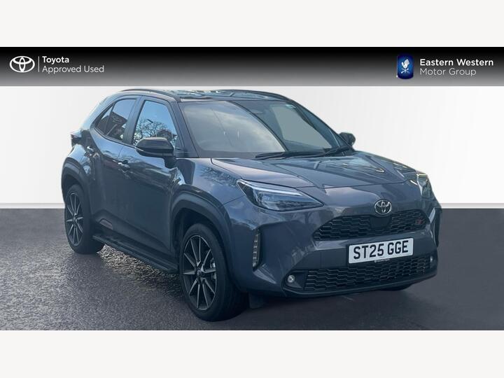 Toyota Yaris Cross 1.5 VVT-h GR SPORT E-CVT Euro 6 (s/s) 5dr Toyota Yaris Cross 1.5 VVT-h GR SPORT E-CVT Euro 6 (s/s) 5dr
