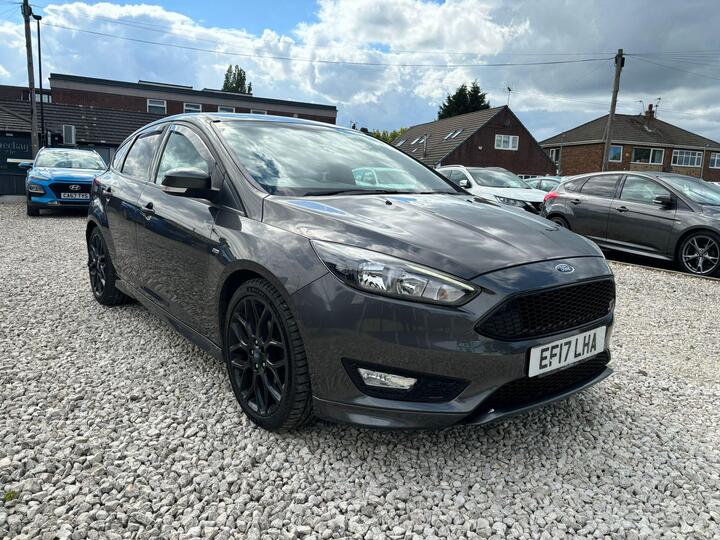 Ford Focus 1.0T EcoBoost ST-Line Euro 6 (s/s) 5dr