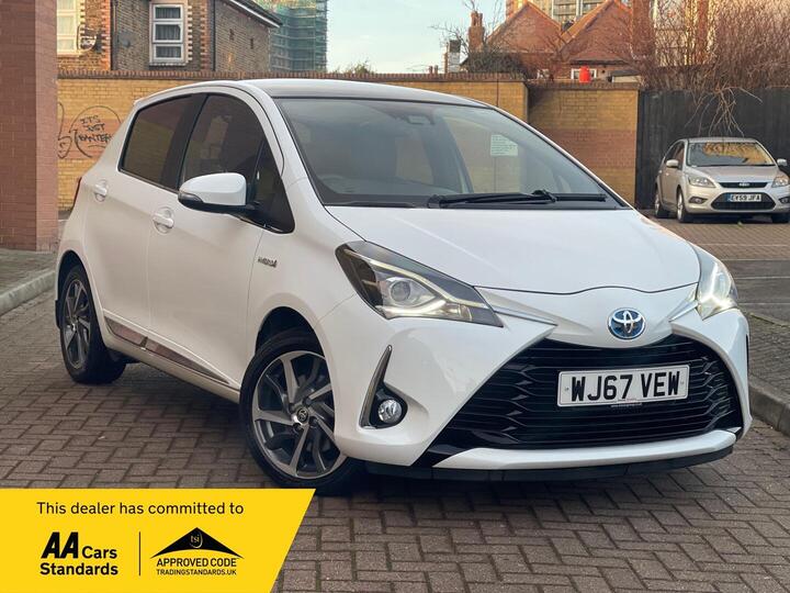 Toyota Yaris 1.5 VVT-h Excel E-CVT Euro 6 (s/s) 5dr (15in Alloy)