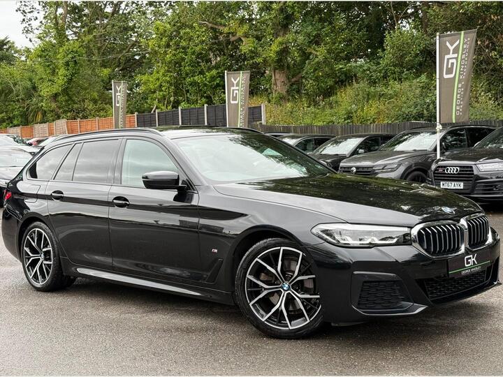 BMW 5 Series 2.0 520d MHT M Sport Touring Steptronic Euro 6 (s/s) 5dr BMW 5 Series 2.0 520d MHT M Sport Touring Steptronic Euro 6 (s/s) 5dr