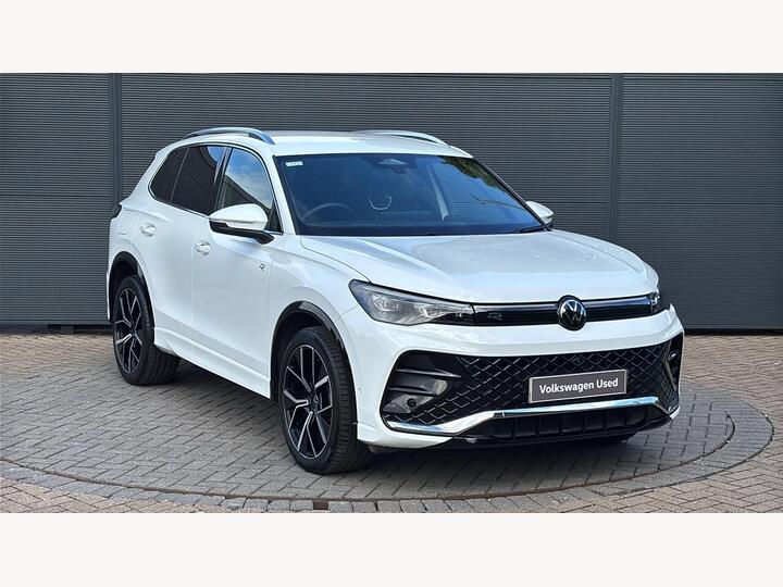 Volkswagen Tiguan 1.5 ETSI MHEV R-Line Launch Edition DSG Euro 6 (s/s) 5dr