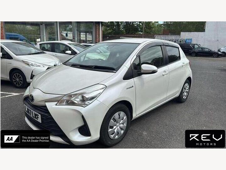 Toyota Yaris 1.5 VVT-h Icon E-CVT Euro 6 (s/s) 5dr