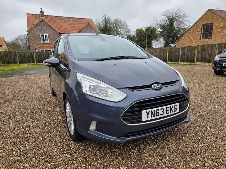 Ford B-Max 1.0T EcoBoost Titanium Euro 5 (s/s) 5dr