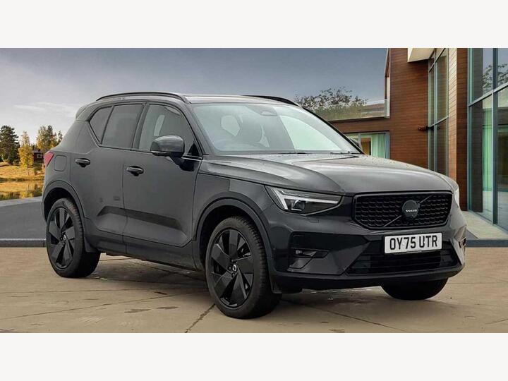 Volvo XC40 2.0 B3 MHEV Ultra Black Edition DCT Auto Euro 6 (s/s) 5dr
