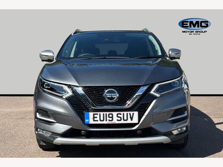 Nissan Qashqai 1.3 DIG-T N-Motion Euro 6 (s/s) 5dr