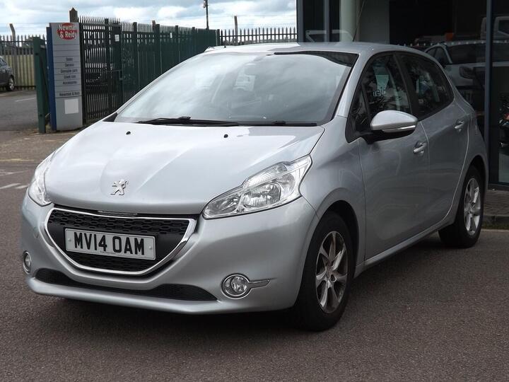 Peugeot 208 1.2 VTi Active Euro 5 5dr