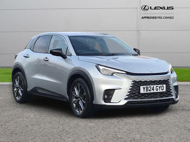 Lexus LBX 1.5 VVT-iE Takumi E-CVT Euro 6 (s/s) 5dr