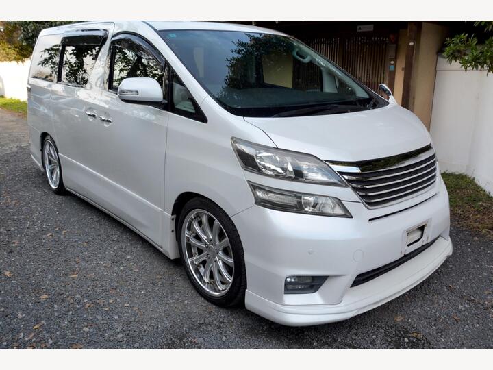 Toyota Vellfire 2.4Z Type Gold -Full Admiration Aero Kit